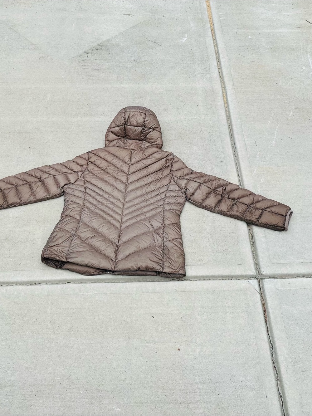 Michael Kors Packable Down Brown Quilted Hooded Puffer Jacket size Large - Picture 3 of 12